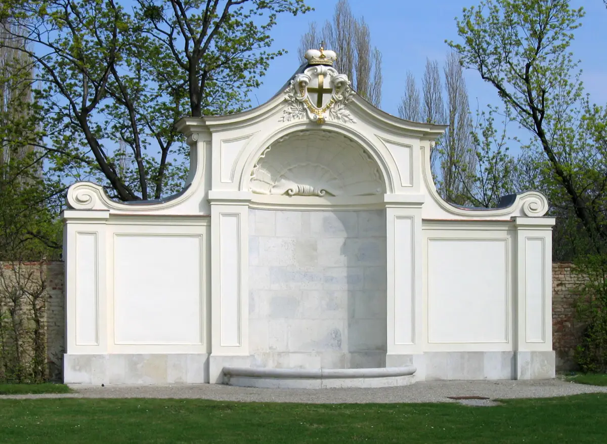 Fountain and parterre in the gardens of Schloss Belvedere, Vienna